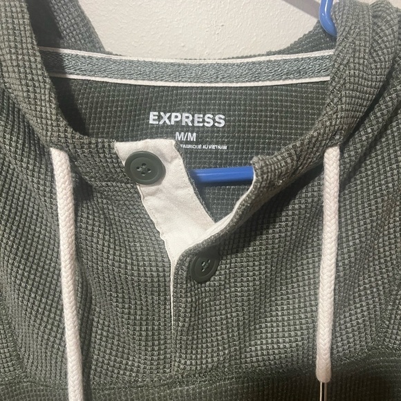 Express Men’s Waffle Knit Hooded Long Sleeve Shirt - Size Medium - Picture 2 of 7